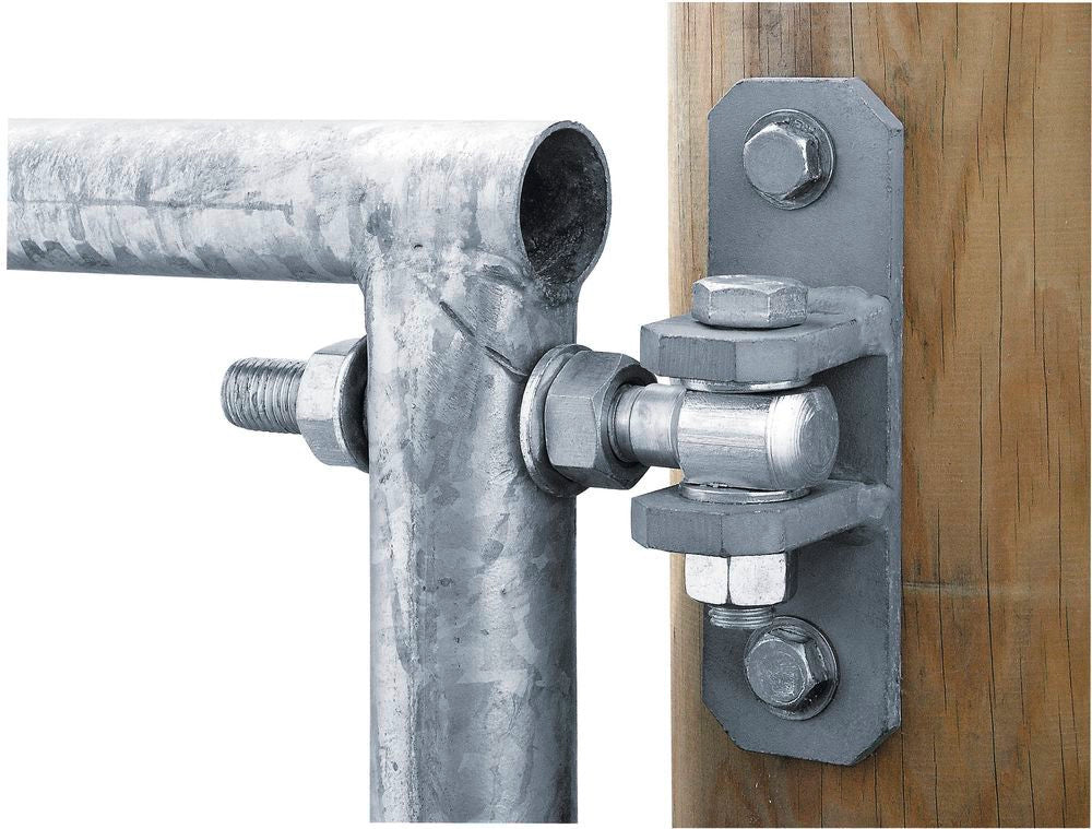 Ako mounting set for pasture gate