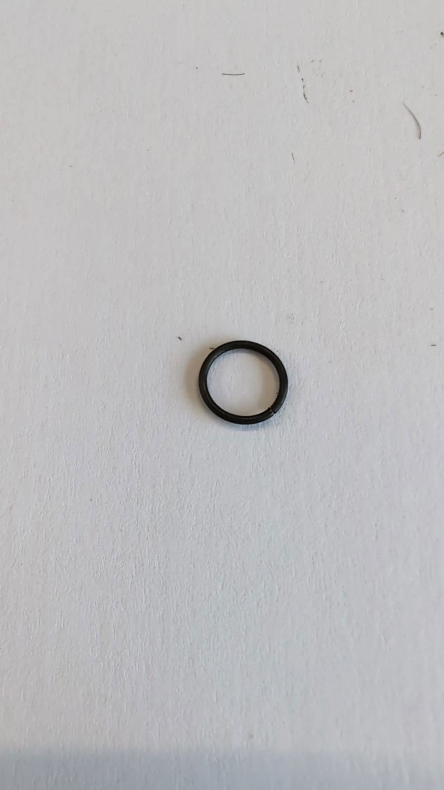 Farm clipper retaining ring for farm clipper