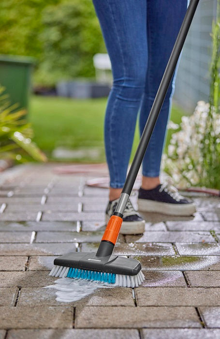 Gardena cleansystem valymo rinkinys su kieta rankena, skirtas ni