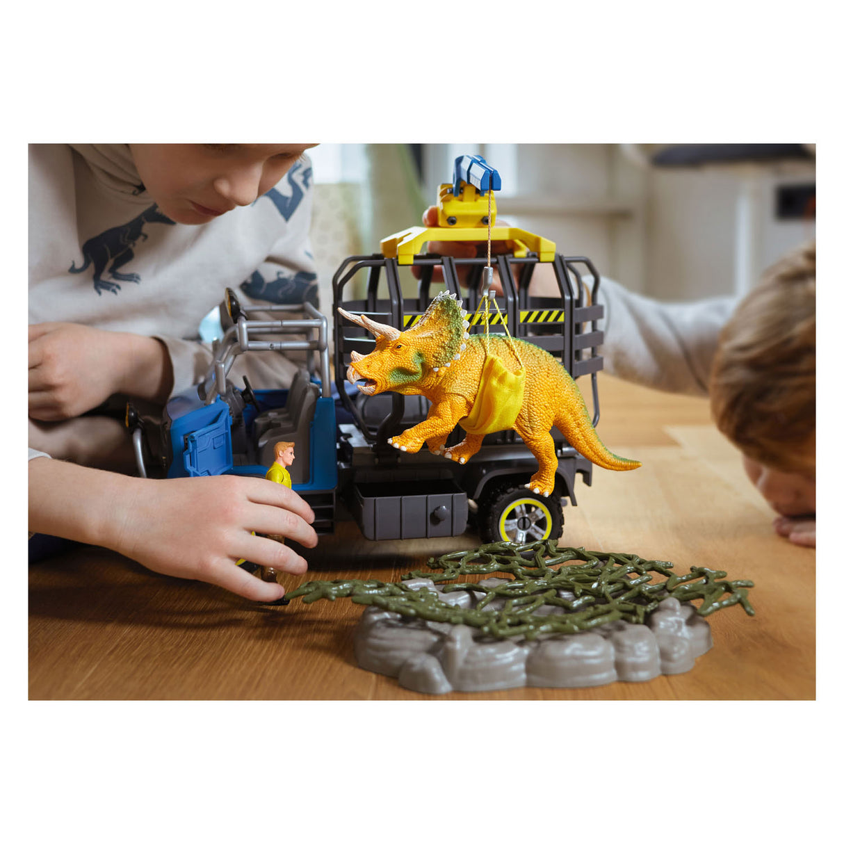 Missione del camion di Schleich Dinosaurs 42565