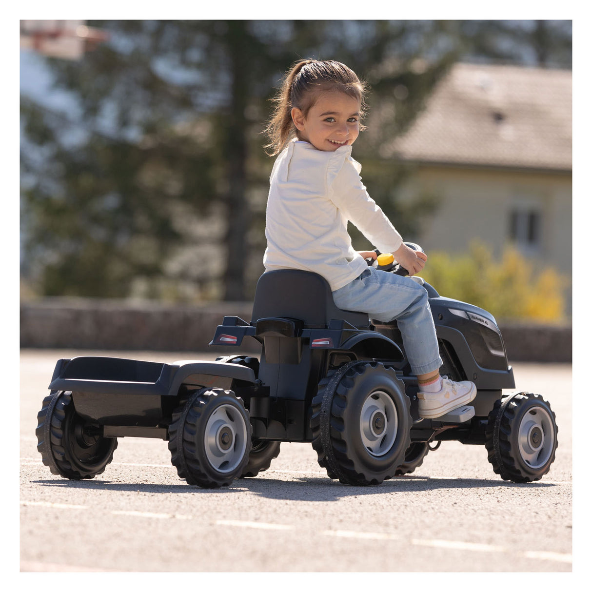 Smoby Farmer XL Steptractor With Trailer Black