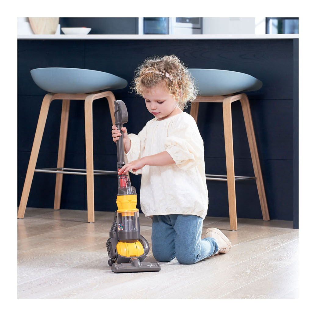 Casdon Casdon Ball toy vacuum cleaner