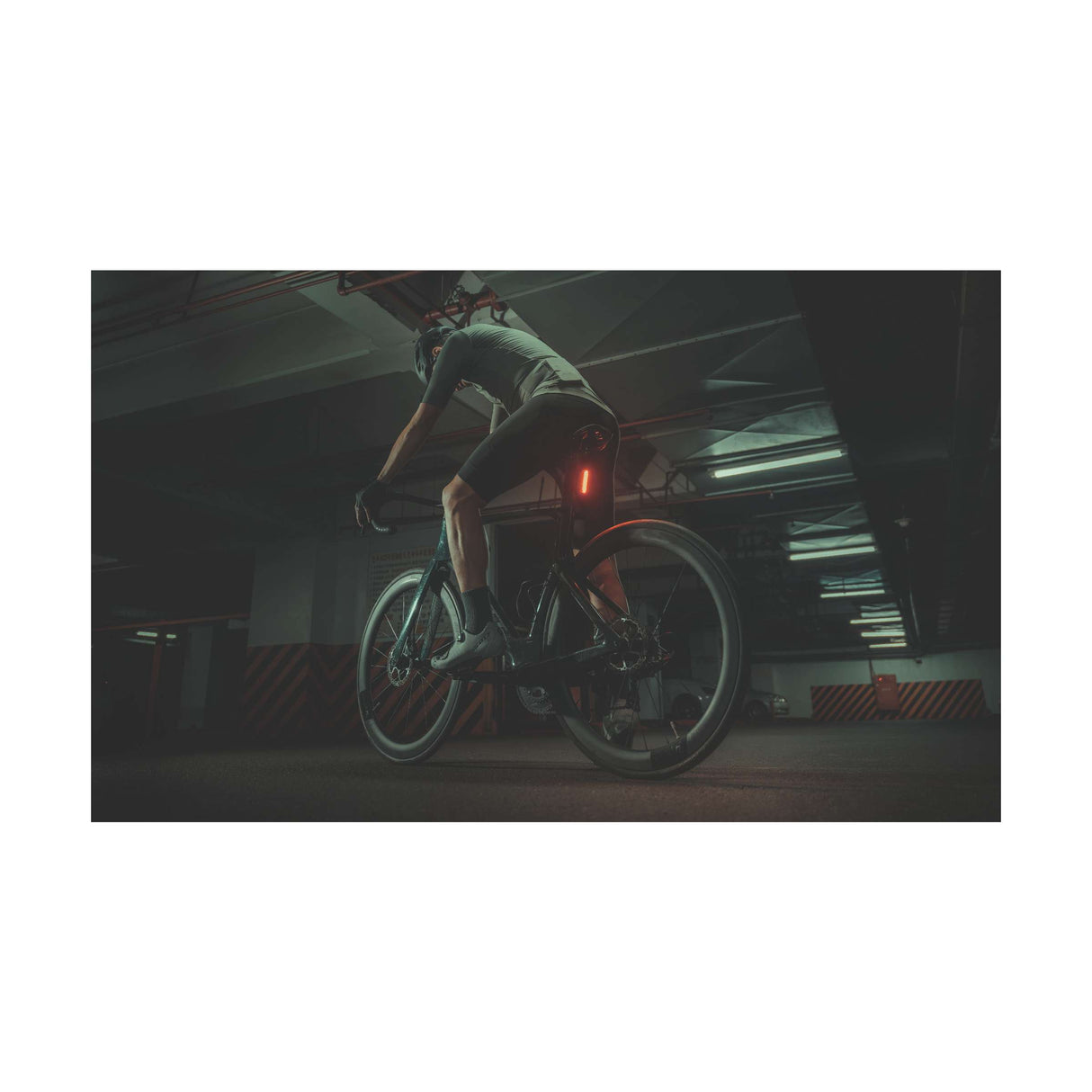 Topeak rear light with mega USB
