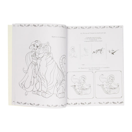 Boek Specials Nederland BV 365 Spelletjesboek Dinsey Prinses