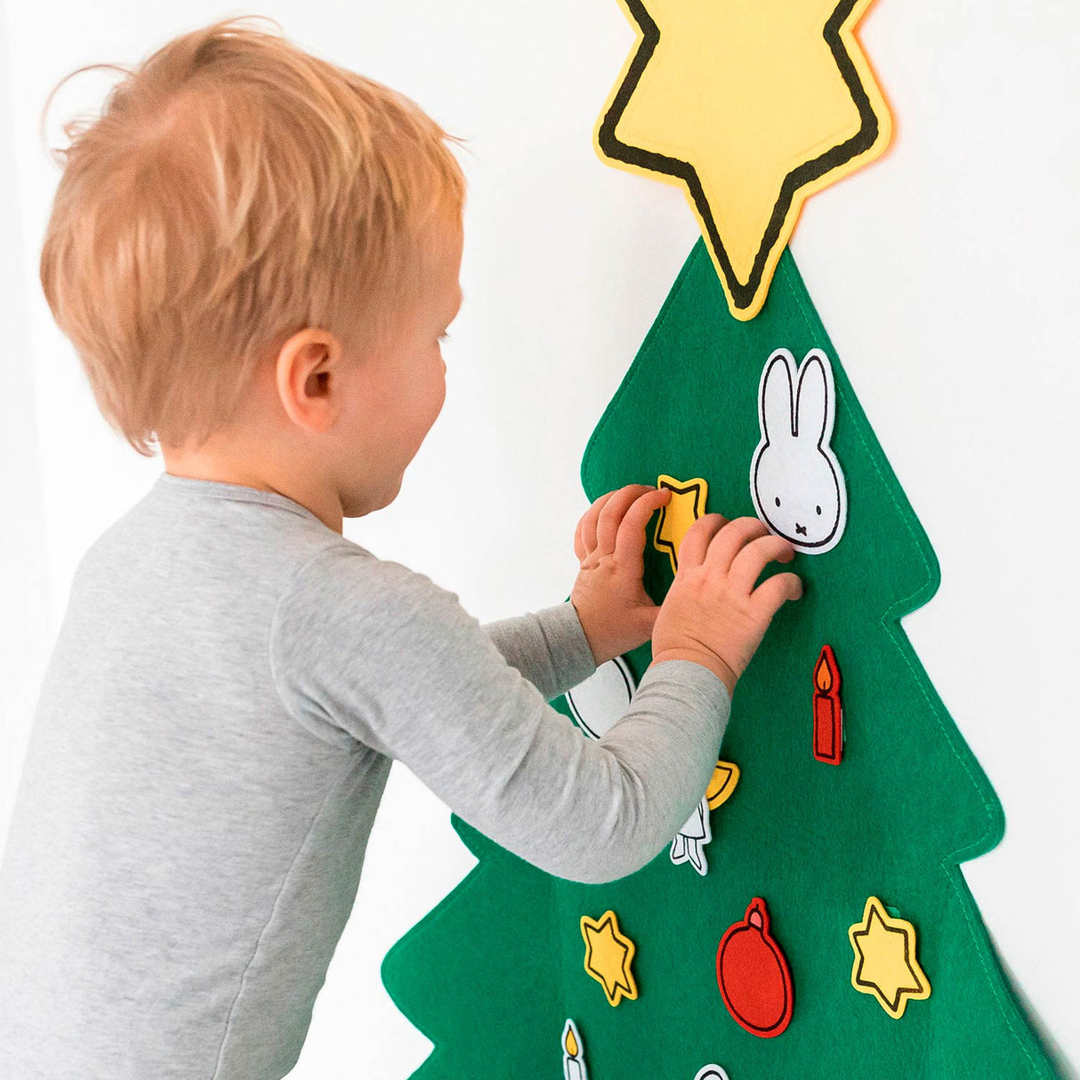 Miffy Christmas Tree fühlte sich