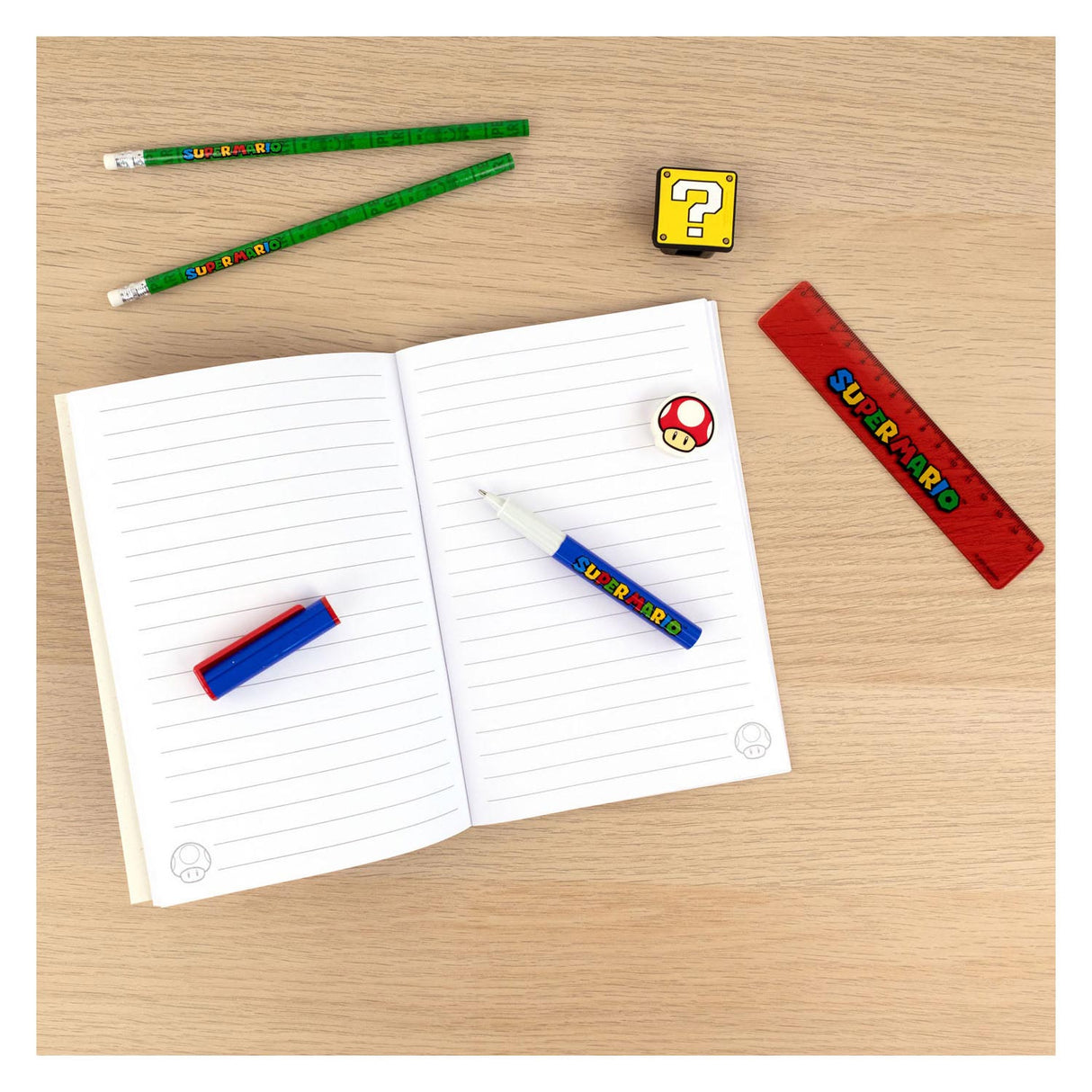 Undercover Super Mario stationery set, 7-piece.