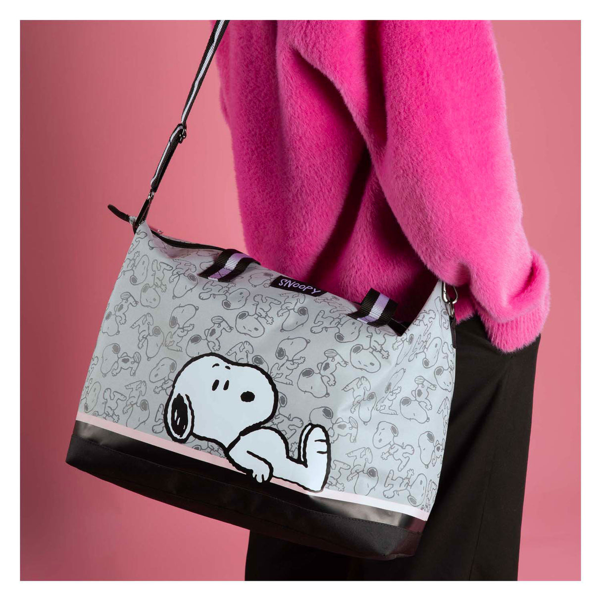 Undercover sports shoulder bag Snoopy