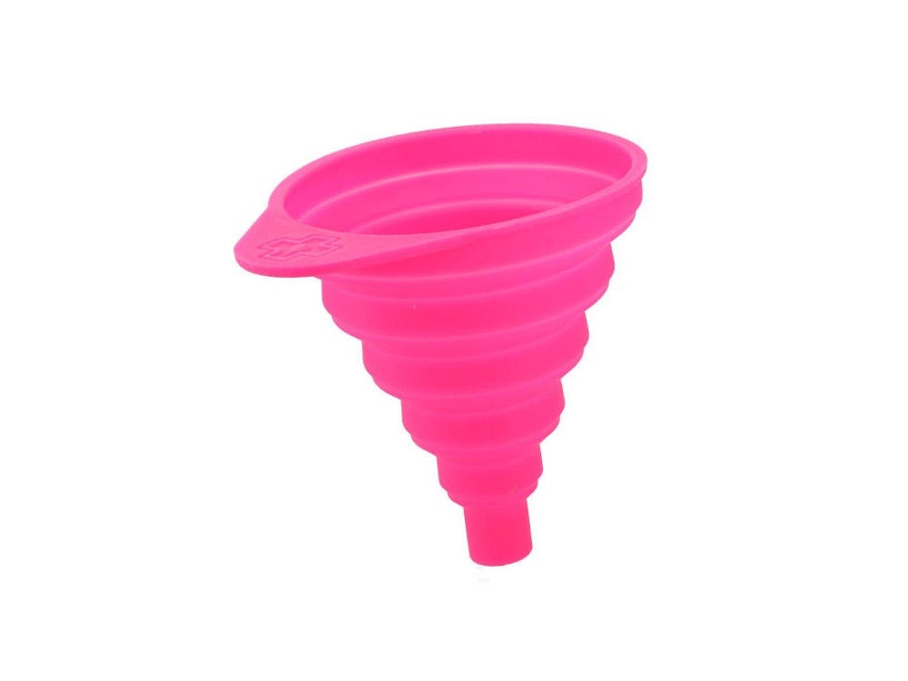 Muc-off collapsible silicone funnel