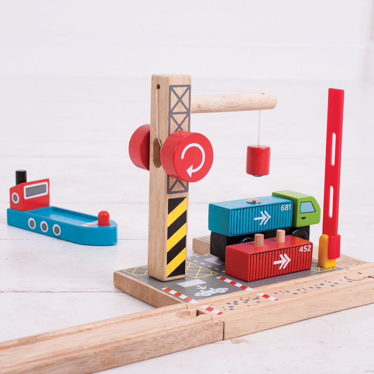 Bigjigs Wooden Railway - Container Shipyard