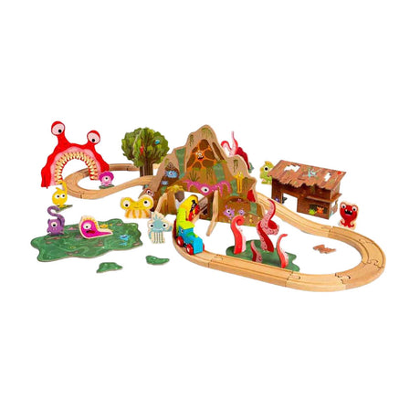 Bigjigs wooden monster train set, 50 pieces.