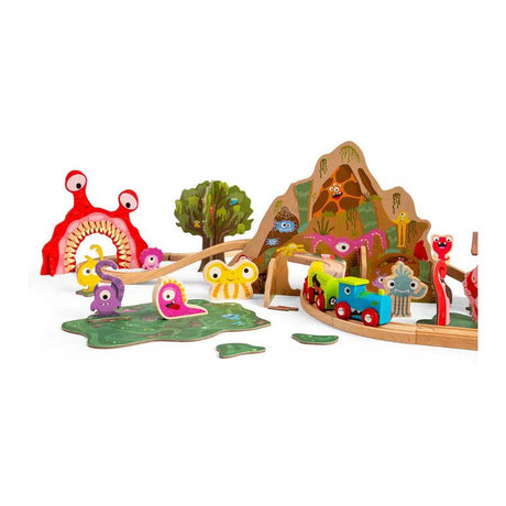 Bigjigs wooden monster train set, 50 pieces.