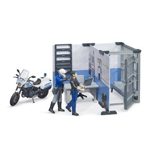 Posterunek policji Bruder bworld z policyjnym motocyklem