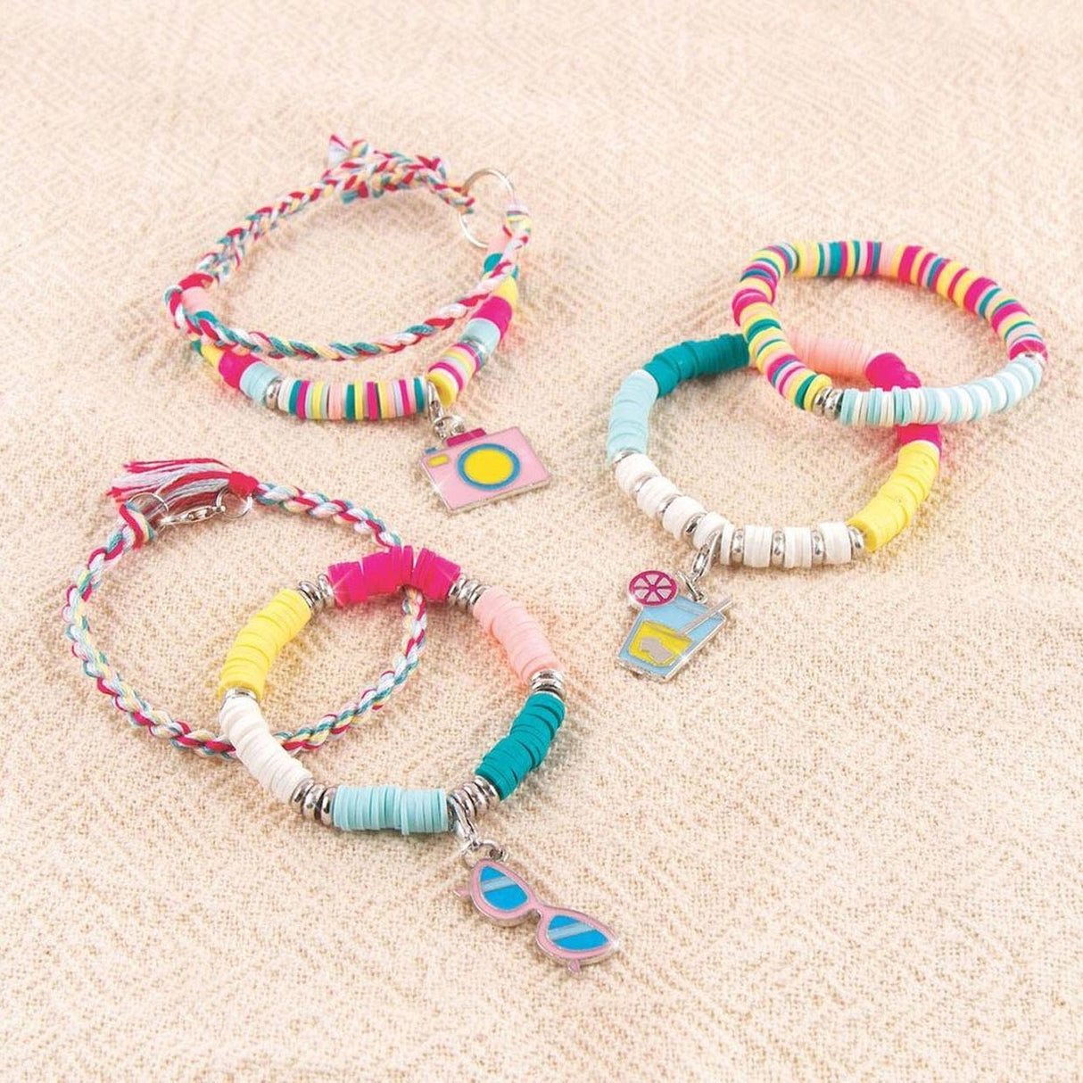 Spektron maachen et richteg Summer Vibes Hishi Beading Braceleten maachen