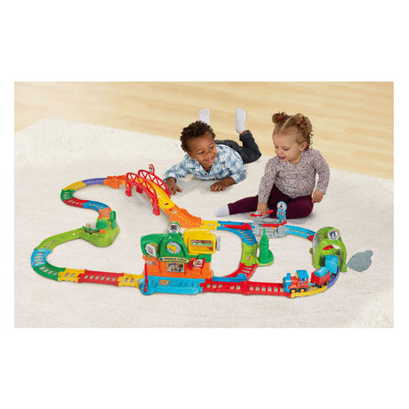 Súprava dobrodružného vlaku Vtech toot toot (vrátane lokomotívy lucas)