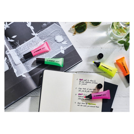 Stabilo neon - highlighter - set om 4 delar