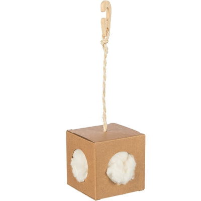 Trixie box with kapok nesting material
