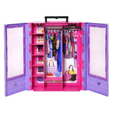 Mattel Ultimate Wardrobe avec des pendentifs