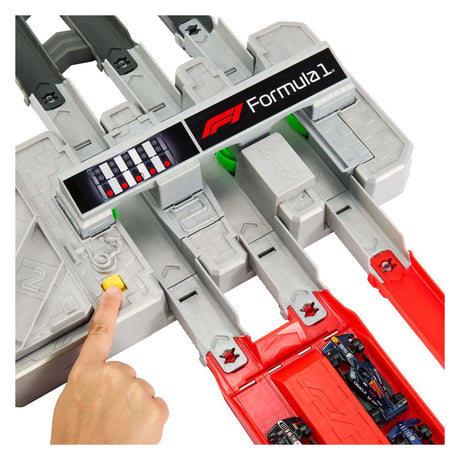 Hot wheels racing formula 1 grand prix circuit