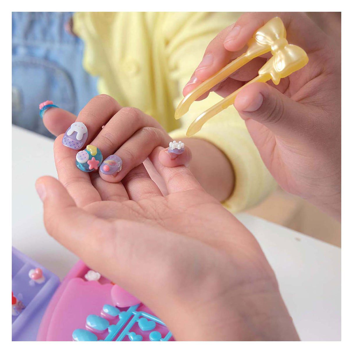 Aquabeads multicolored nail set
