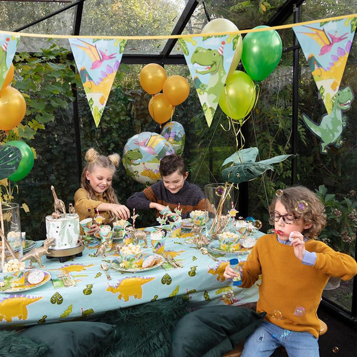Boland paper cups dino party set of 10 pieces 21cl