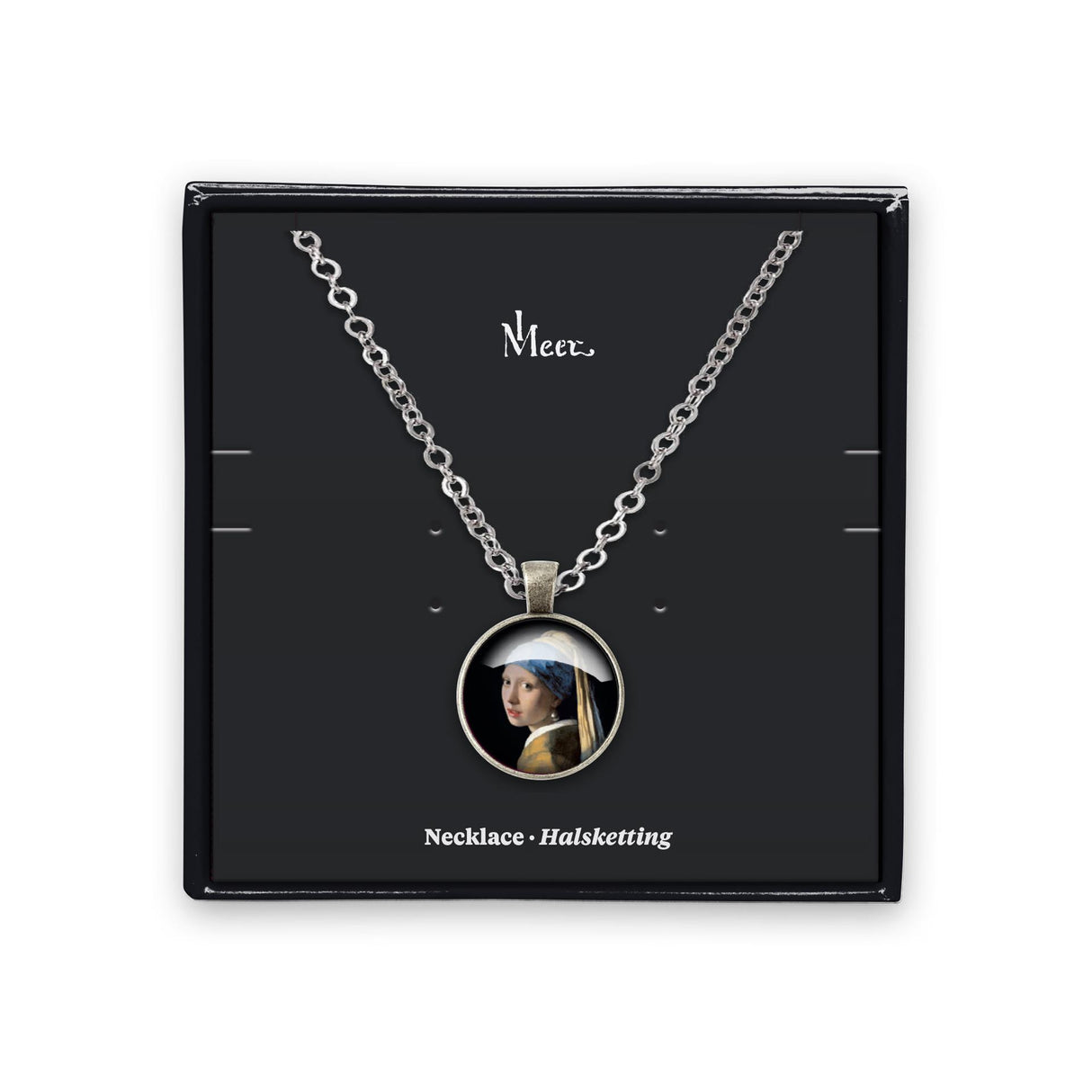 Necklace girl with the pearl