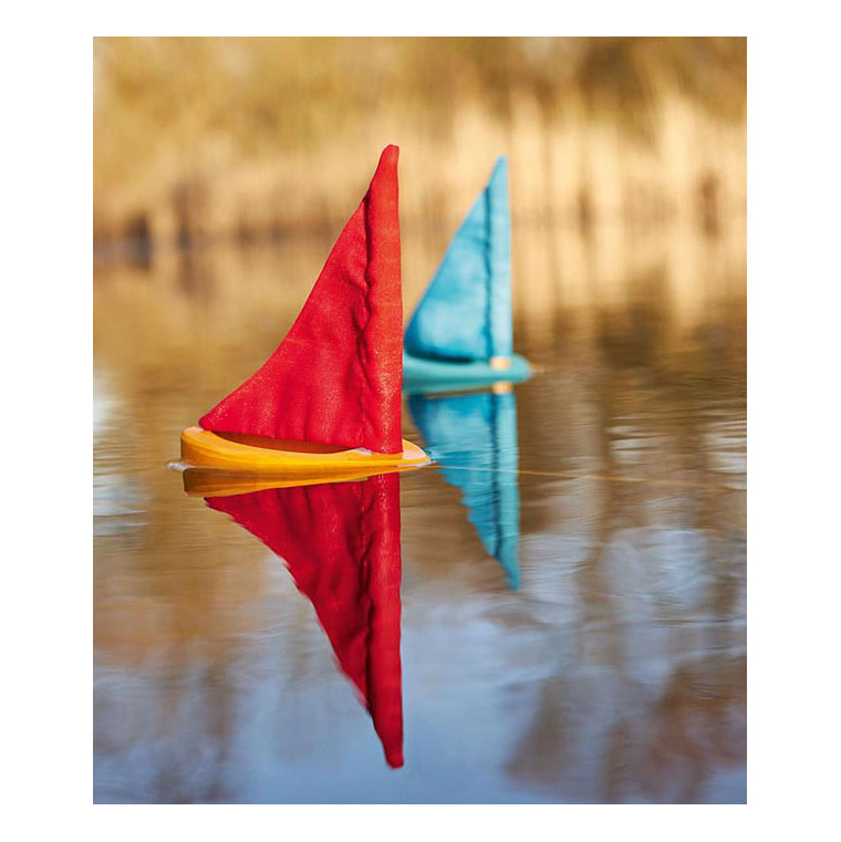 Goki wooden sailboat small