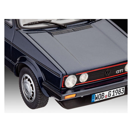 Revell подаръчен комплект volkswagen golf gti pirelli модел комплект