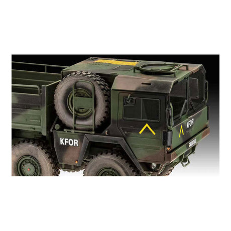 Revell Modellbausatz - Mann 10t Milgl Truck 8x8 1:35 - 245tlg.