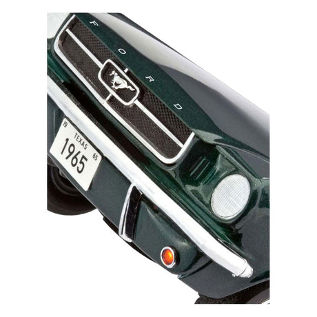 Revell model kit - 1965 Ford Mustang 2+2 fastback 1:24 - 82 pcs. - incl. basic paint colors