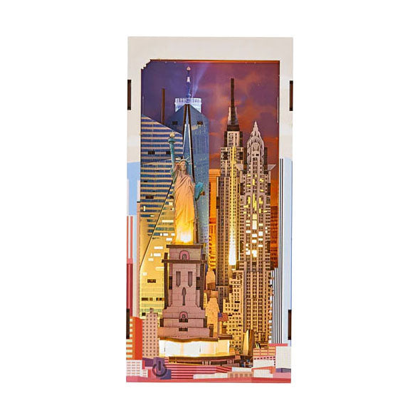 Revell tiny adventures book nook New York - 221 pieces.