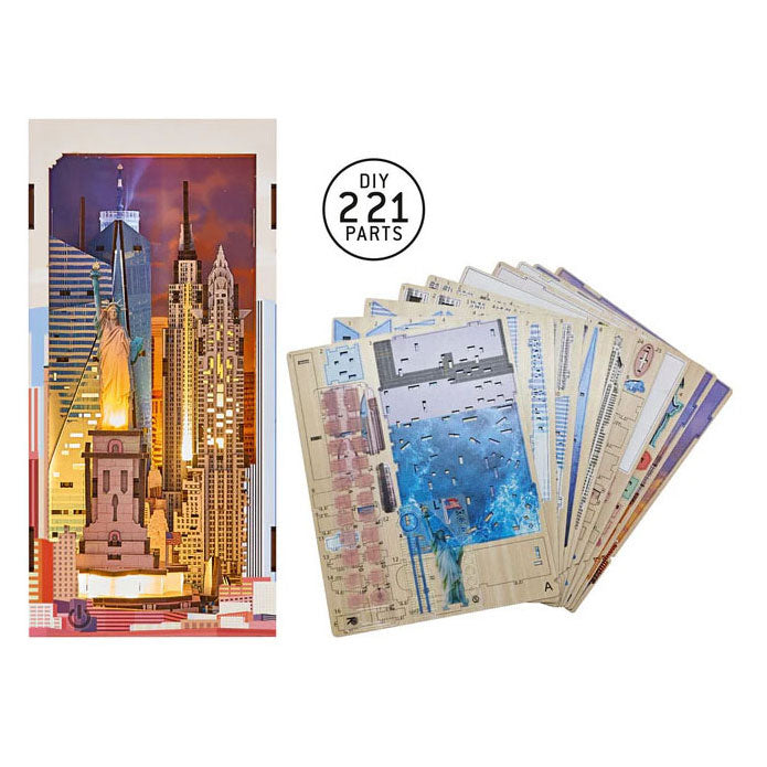 Revell tiny adventures book nook New York - 221 pieces.