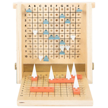 Liten fot - strategispel av trä i strid med skeppen