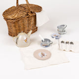 Egmont tin tea set friends in a m