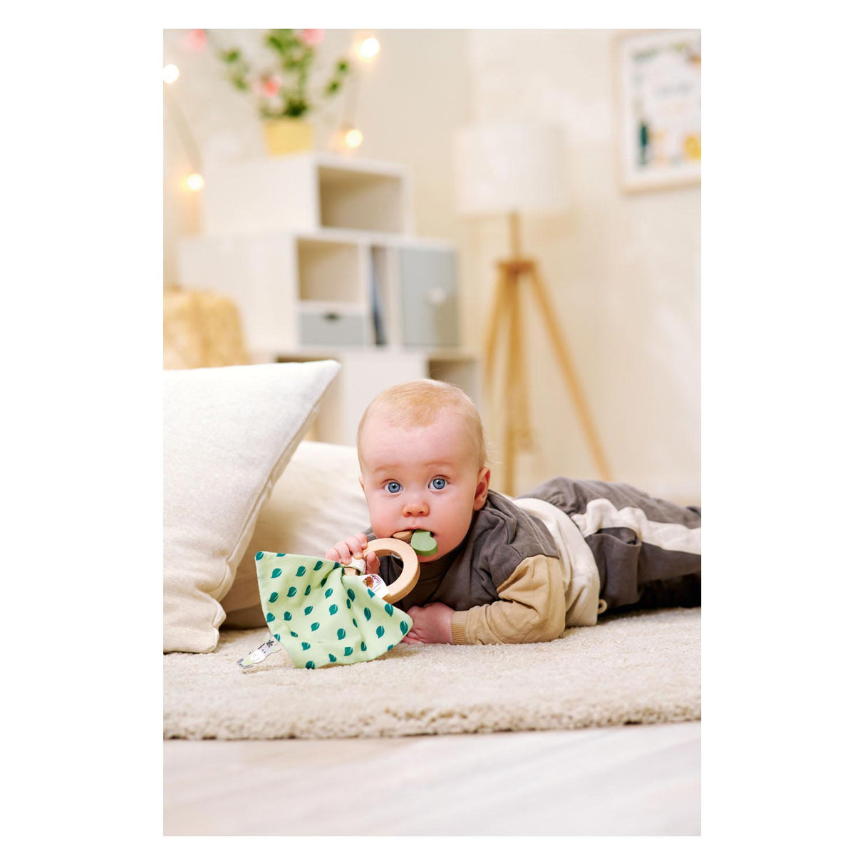 Eichhorn Baby Hipp Wooden Bijtring With Cuddle cloth