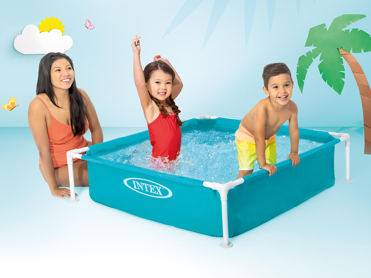 Piscina para niños con marco azul