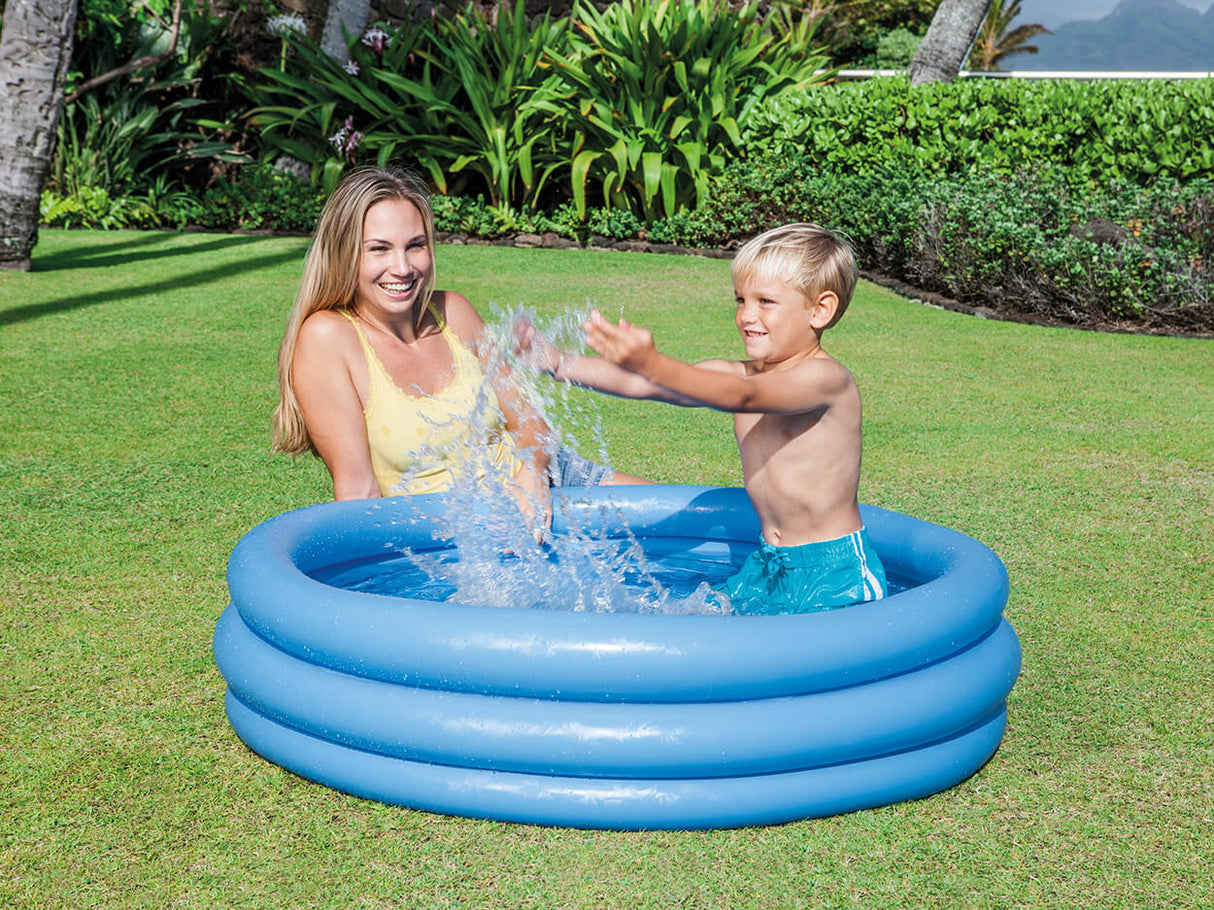 Piscine pour enfants bleus