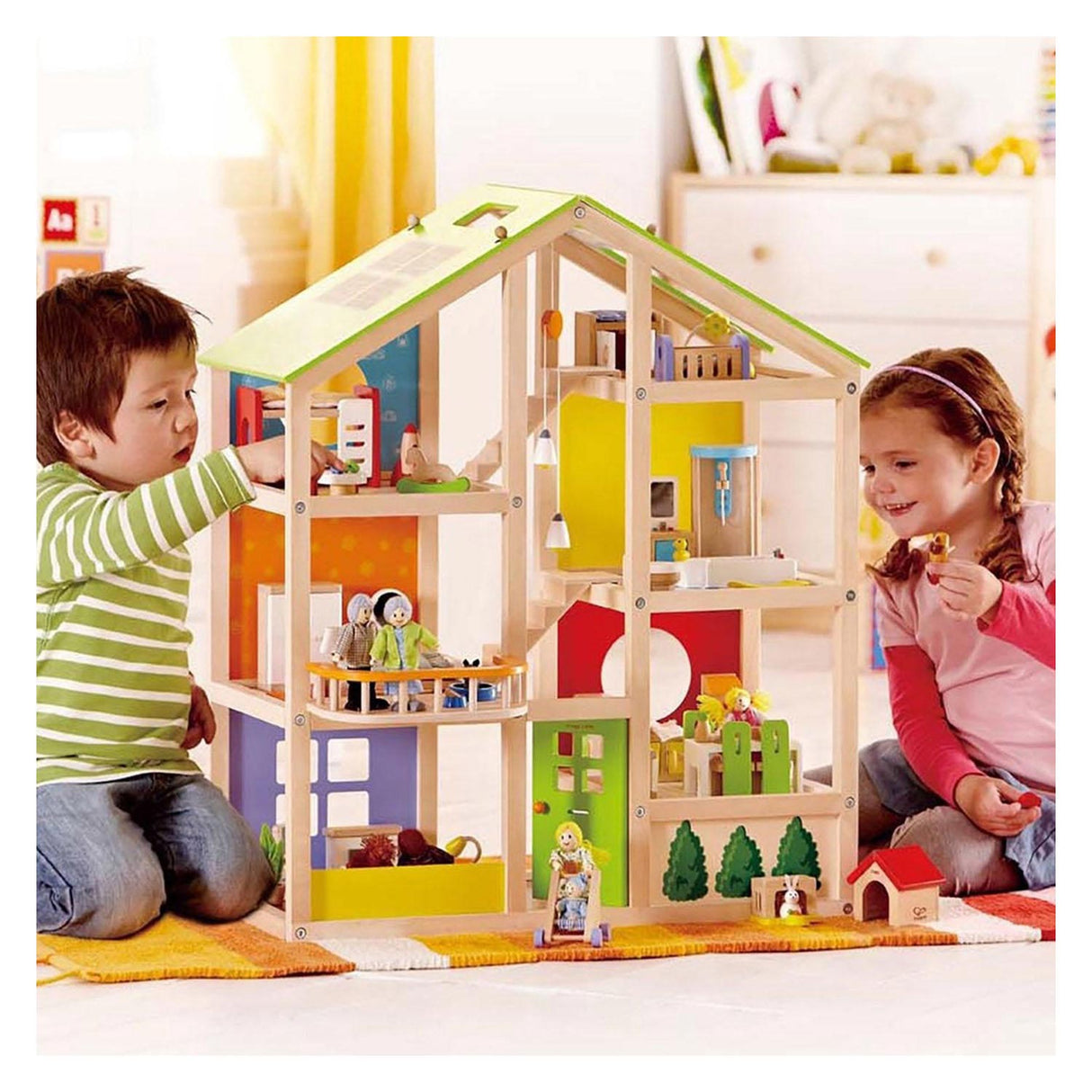 Hape Woode 4 Seasons Dollhouse med möbler