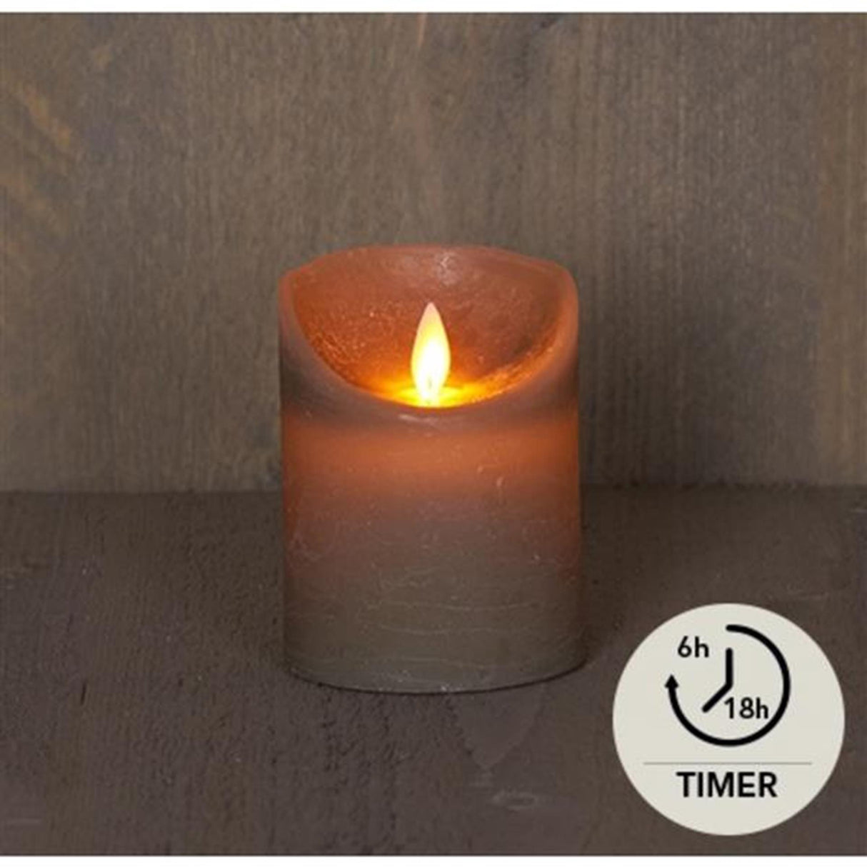Annas kolleksjon led rustikk søylelys voks bevegelig flamme på 3xaaa batteri med timer 7,5x10cm taupe