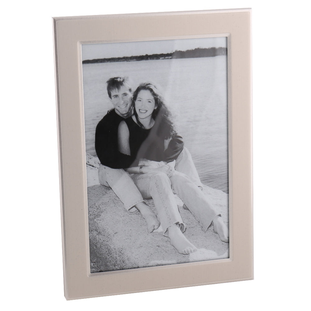 Fotorámeček Zep S4046 Olimpia stříbrný 10x15 cm