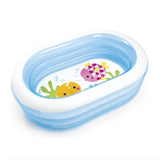 Inflatable swimming pool in oval form