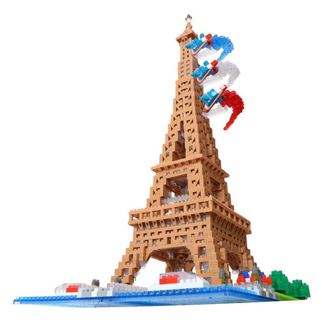 Bandai - Nanoblock - Eiffeltuerm Deluxe - Brick Minifigure 2500 Stécker - Bau Kit Montage Modell Monumenter Paräis - Bau Kit Spillsaachen fir Kanner 12 Joer a + Teenager Erwuessener - nbc057