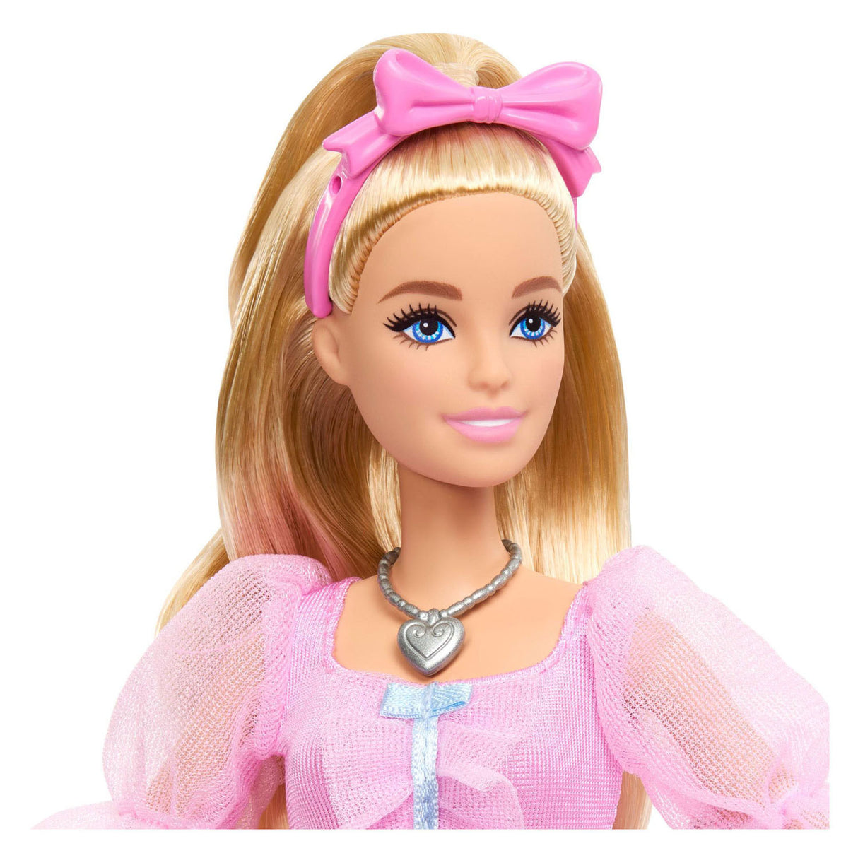 Barbie sa Nutcracker Clara Ballerina Doll - le rúitíní soghluaiste