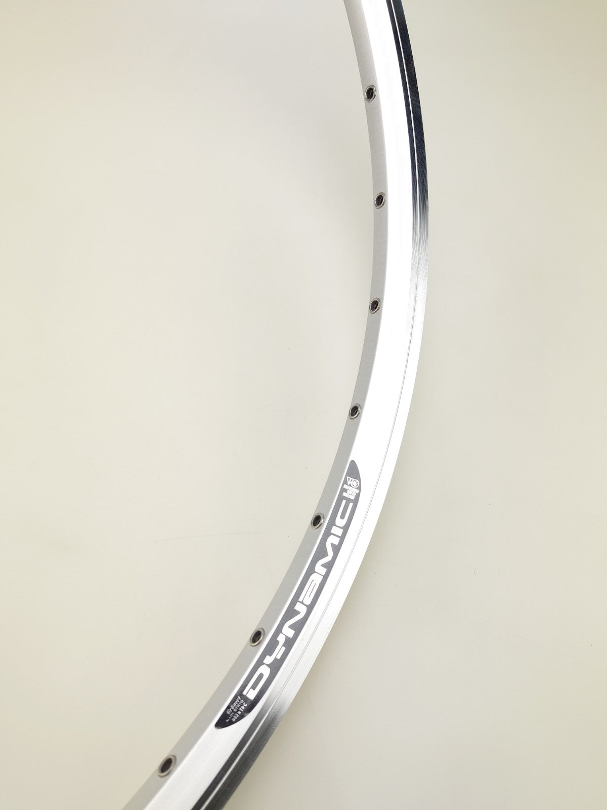 Rim Dynamic 28 Sëlwer mat Bremsrand