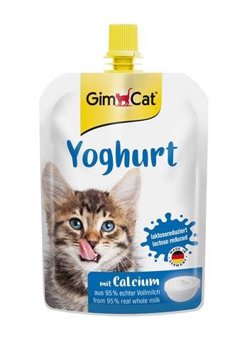 Soupchée de yaourt Gimcat pour les chats