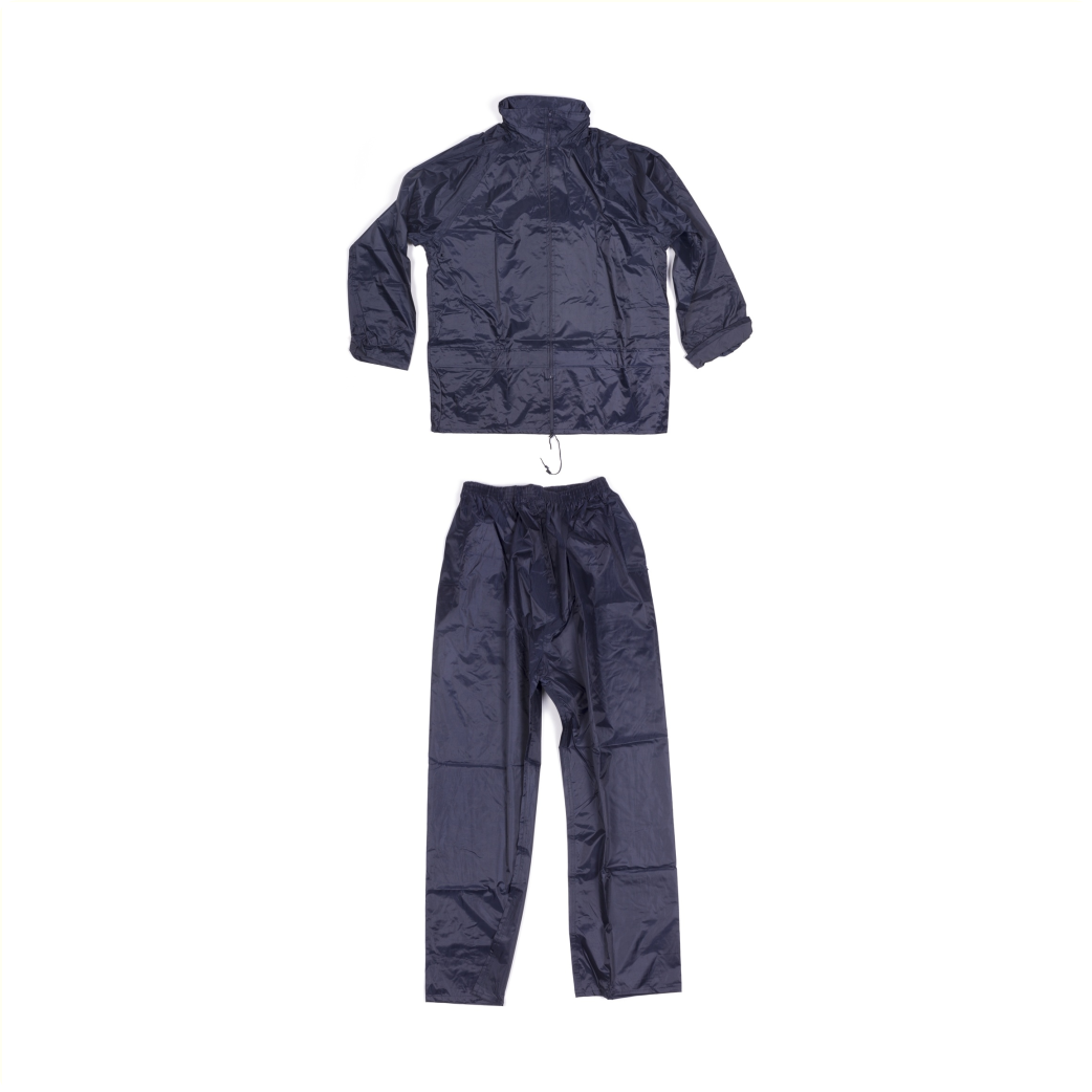 Rain suit l blue. equipped with 2 bags and a hood processed in the collar