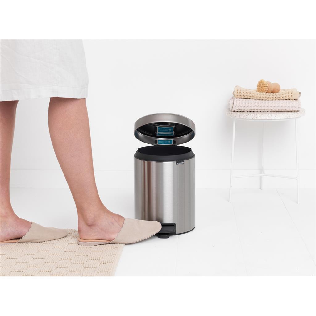 Brabantia newicon pedal bin 5l mat jeklo