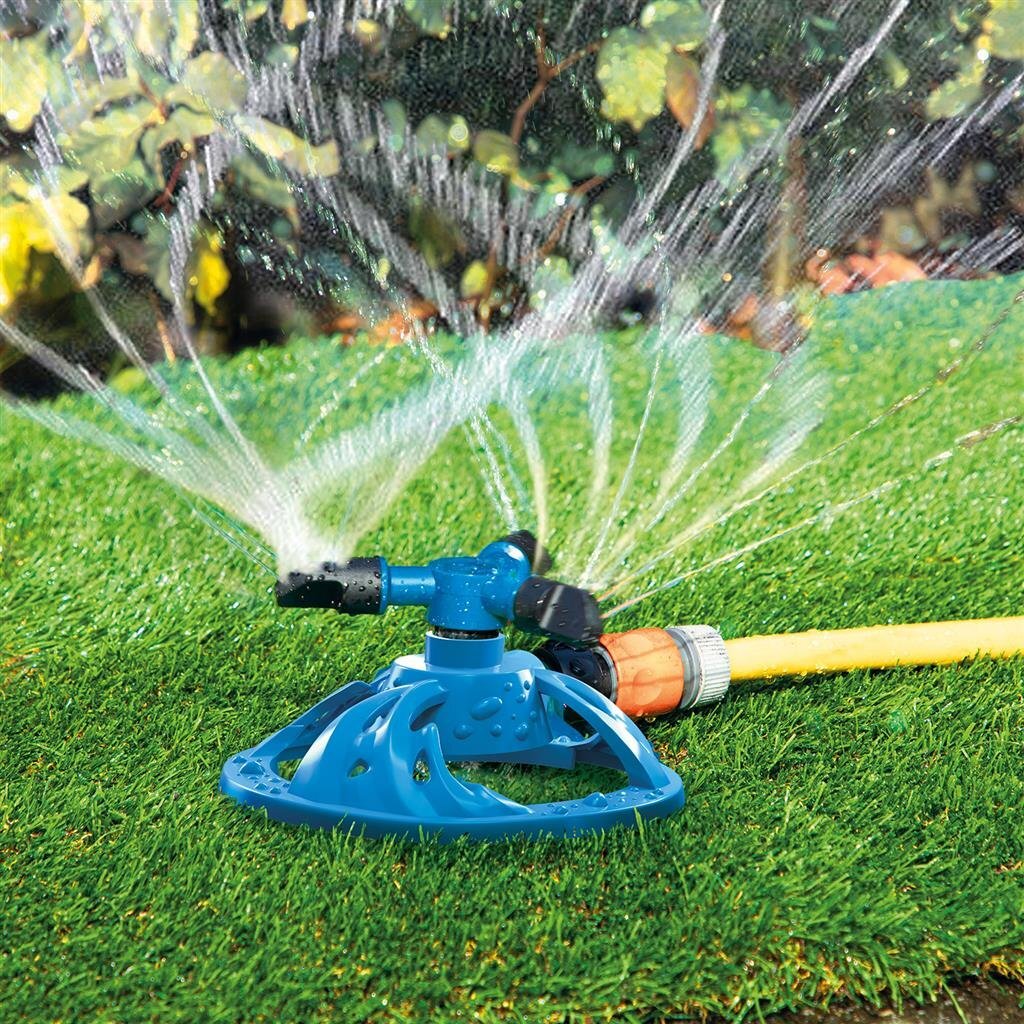 Splash Splash! rotating water sprayer