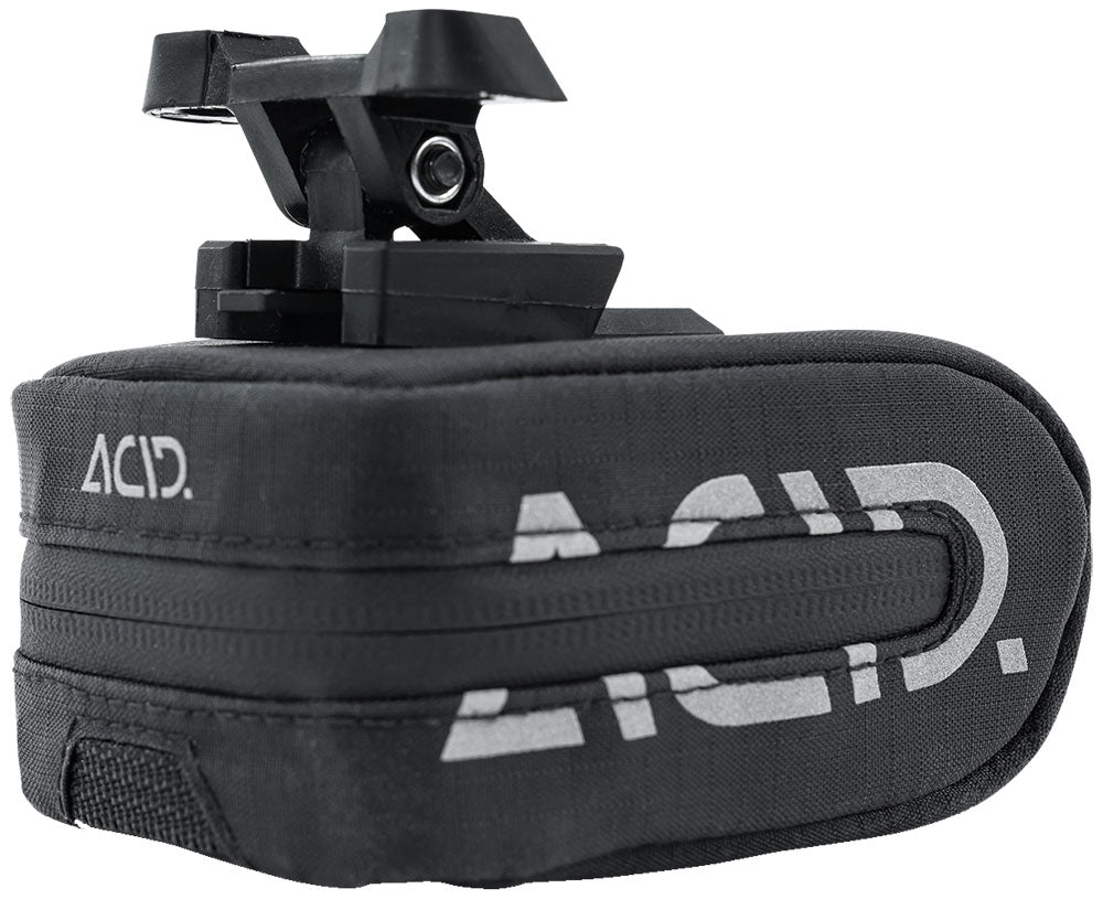 Acid click saddle bag