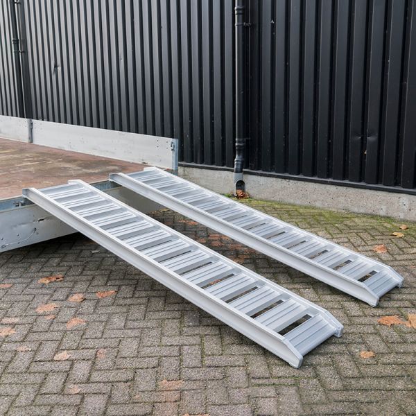 Rampboard set 247cm 1800 kg.