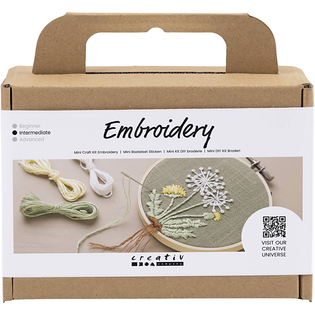 Creativ Company mini hobby set embroidery wall hanging
